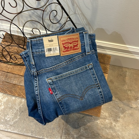 🆕 Levi’s 725 Women’s High Rise Boot Cut - Picture 9 of 12